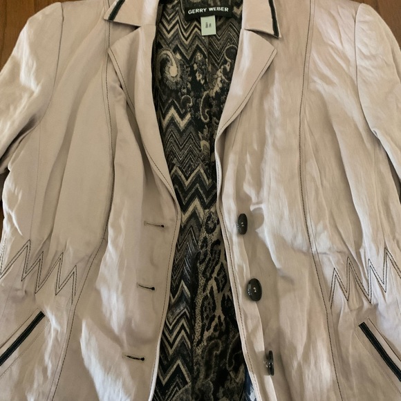 Vintage Blazer Women's Size 12 Tan Gerry Weber - Picture 7 of 10